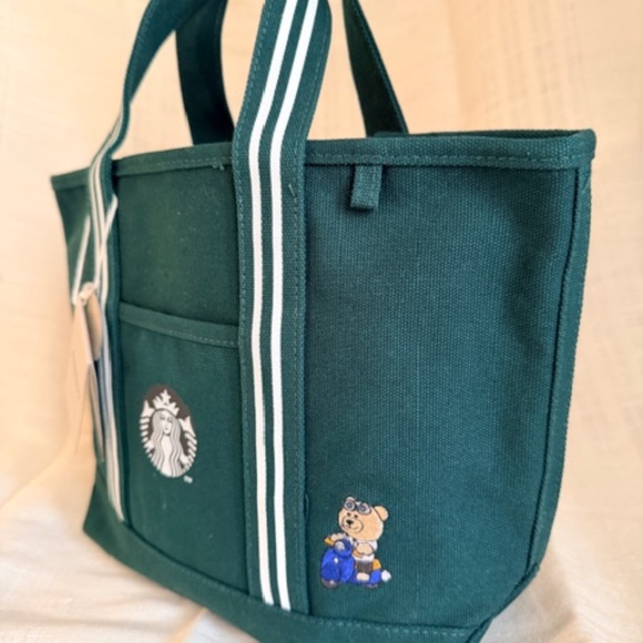 Starbucks Taiwan Exclusive Tote bag - Green Canvas Embroidered Bear Detail NWT - Picture 5 of 16